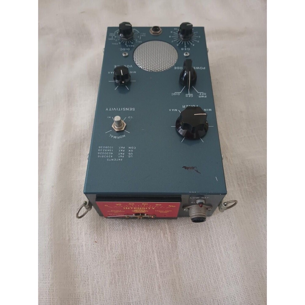 Vintage White's Coinmaster 4000/D Series 2 Metal Detector Control Box Untested